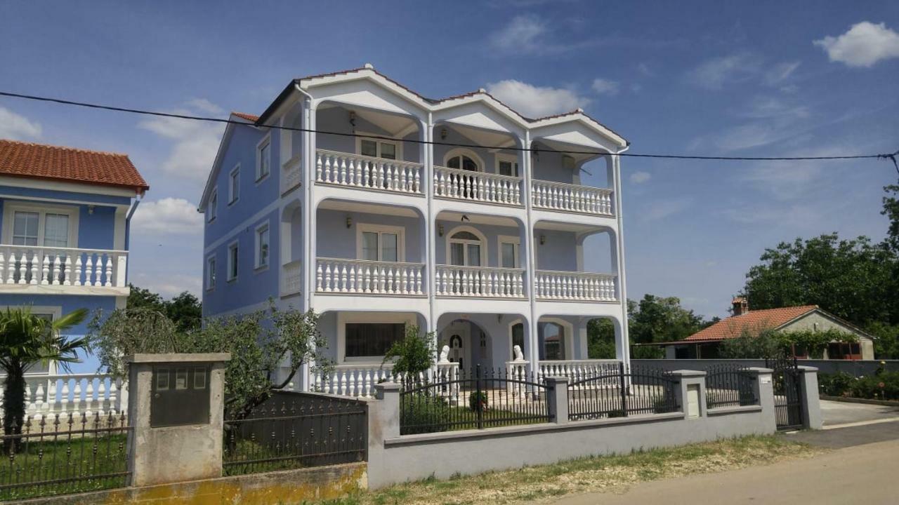 Apartman Janja Пореч Екстериор снимка